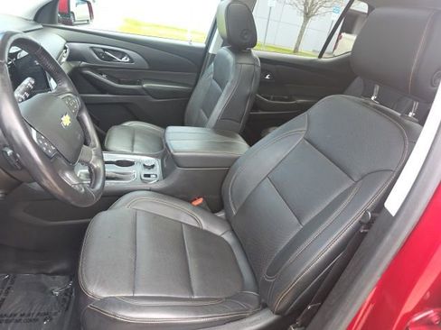 Used 2018 Chevrolet Traverse Premier image 26