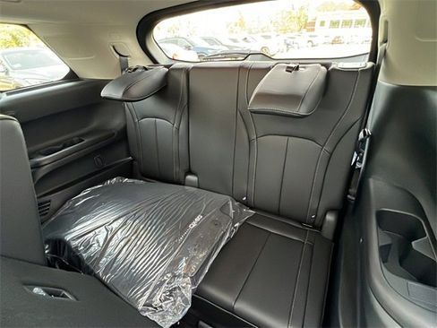 New 2026 INFINITI QX60 Luxe w/ Cargo Package image 17