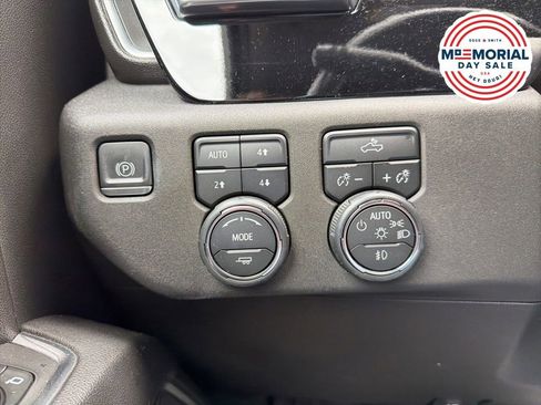 Used 2023 Chevrolet Silverado 1500 RST AWD/4WD image 18
