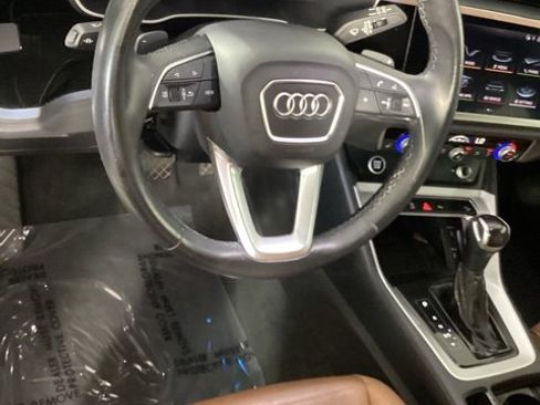 Certified 2022 Audi Q3 2.0T Premium Plus w/ Premium Plus Package image 8