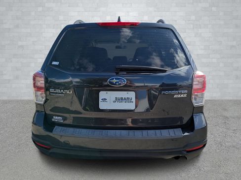 Used 2017 Subaru Forester 2.5i w/ Alloy Wheel Package image 6