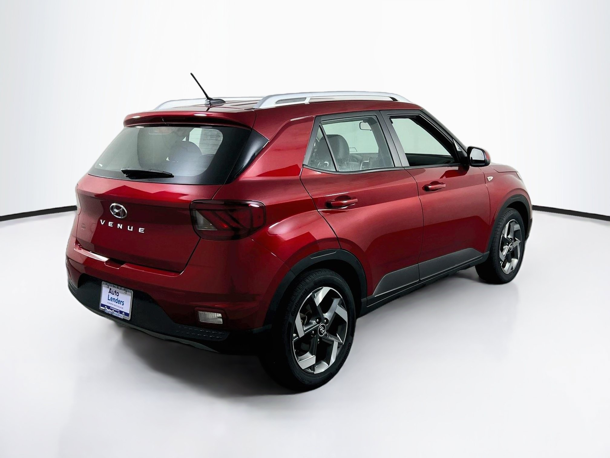 Used 2024 Hyundai Venue Limited FWD image 5