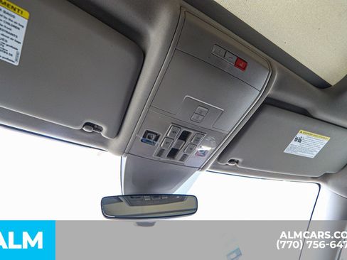 Used 2023 Volkswagen Atlas SEL Premium image 71