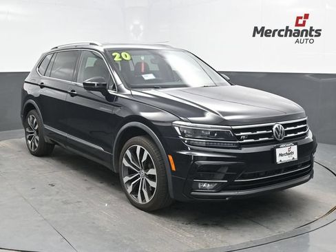 Used 2020 Volkswagen Tiguan SEL Premium R-Line w/ 3rd Row Seat Package AWD/4WD image 1