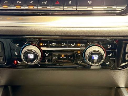 Certified 2022 Chevrolet Silverado 1500 High Country image 15