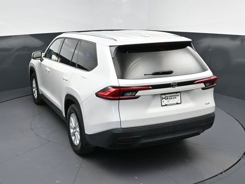Used 2024 Toyota Grand Highlander XLE image 36