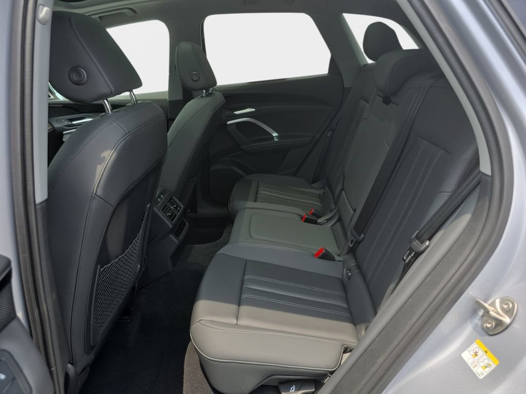 Certified 2025 Audi Q5 Premium w/ Convenience Package AWD/4WD image 24