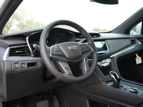 New 2026 Cadillac XT5 Luxury w/ LPO, Floor Liner Package image 77