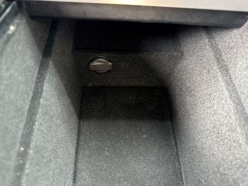 Used 2025 Tesla Model 3 Long Range RWD image 37