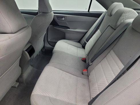 Used 2017 Toyota Camry LE image 18