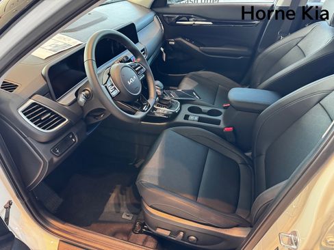 New 2026 Kia Seltos SX image 9