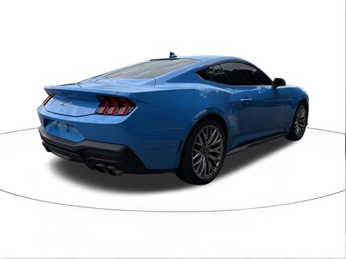 Used 2025 Ford Mustang GT Premium RWD image 3