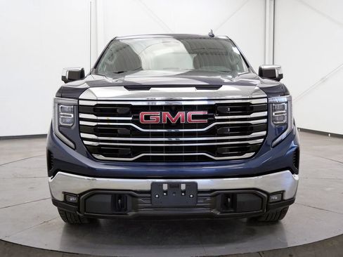 Used 2023 GMC Sierra 1500 SLT AWD/4WD image 2