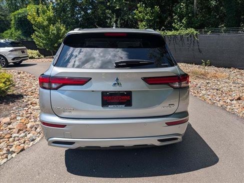 Used 2024 Mitsubishi Outlander SEL AWD/4WD image 4