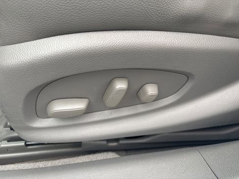 Used 2016 Chevrolet Impala LTZ image 22