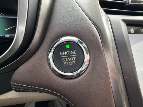 Used 2017 Ford Fusion Platinum image 30