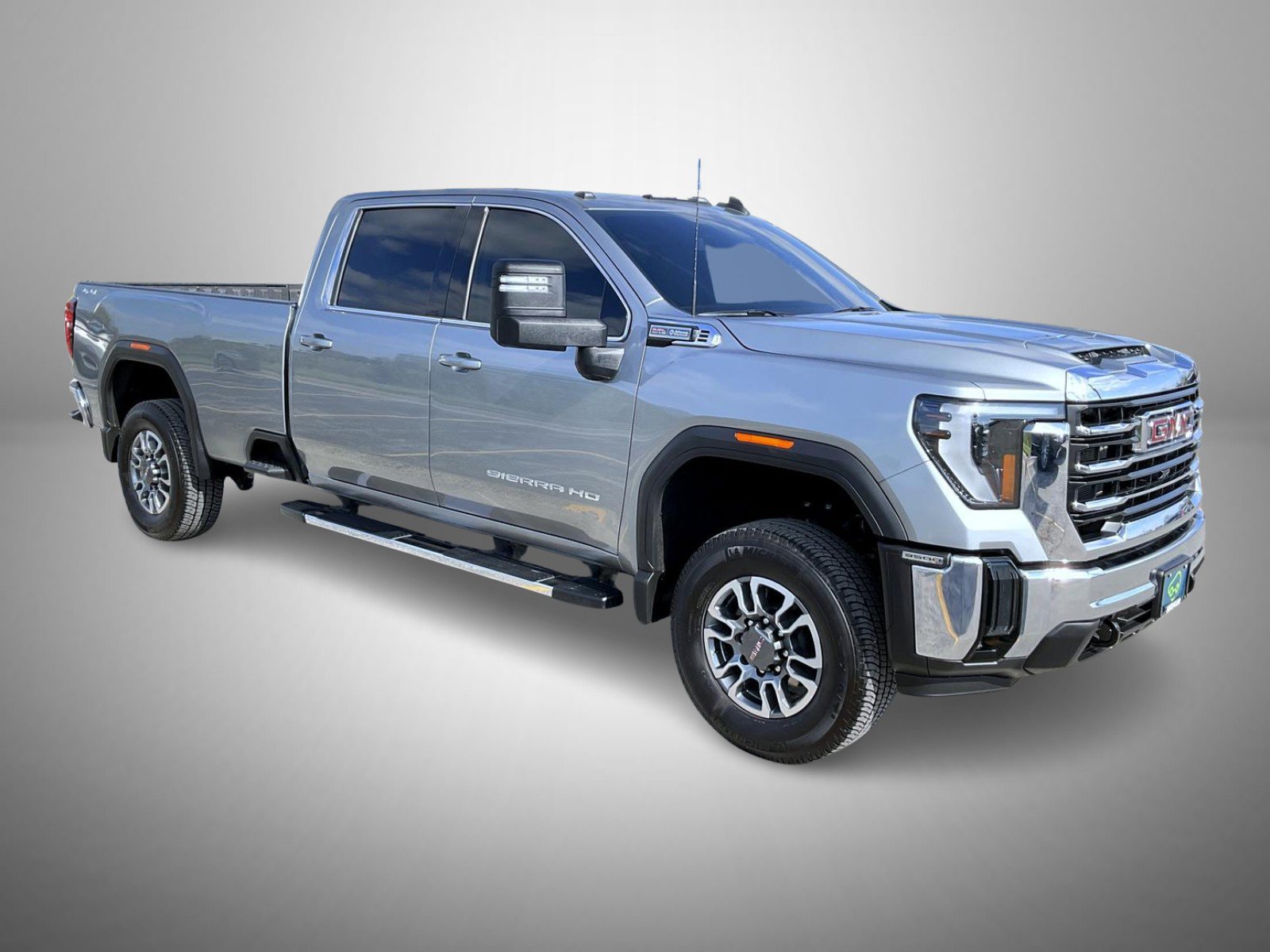 Used 2024 GMC Sierra 3500 SLE w/ SLE Value Package AWD/4WD image 3
