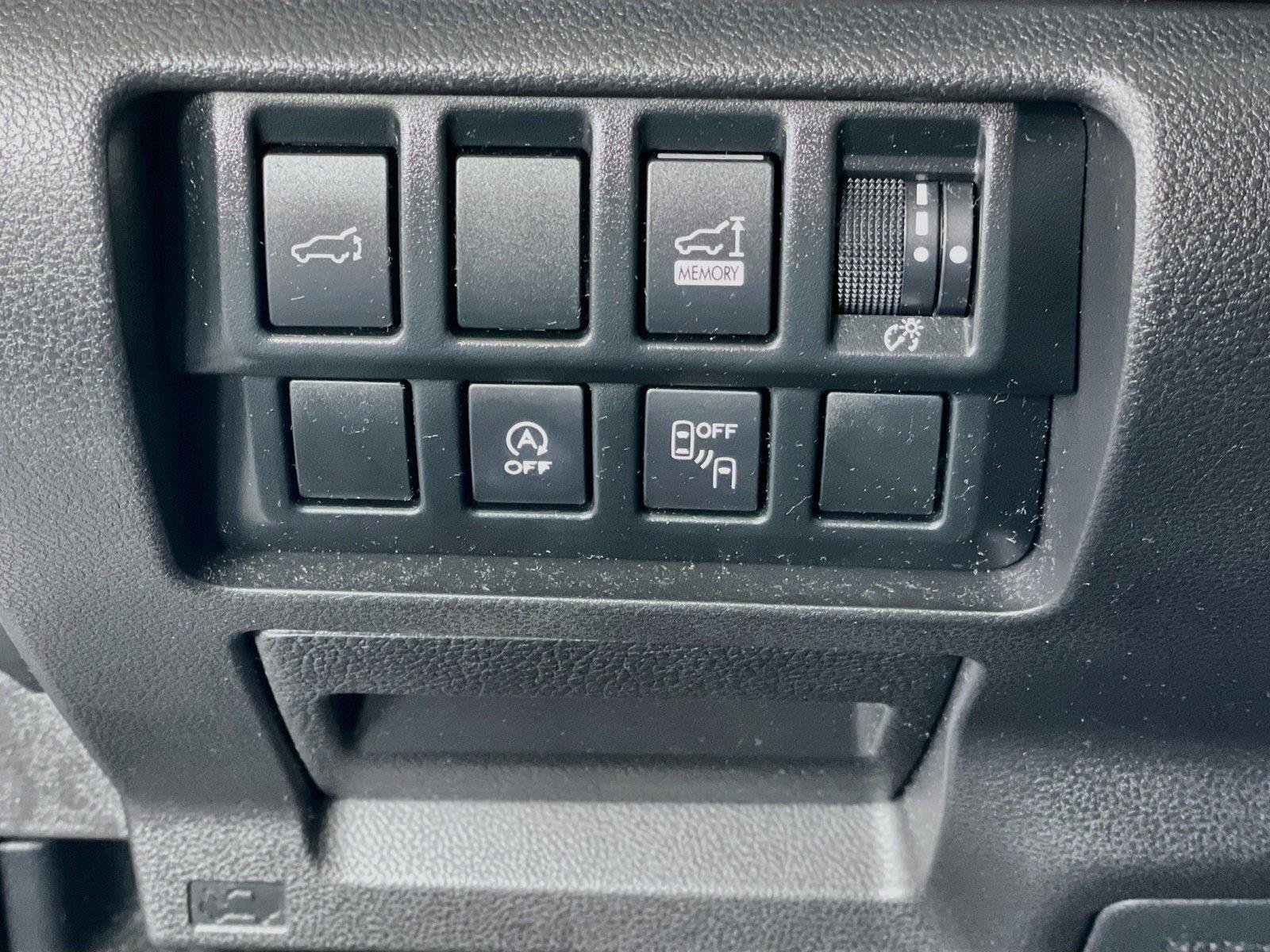 Used 2020 Subaru Forester Premium AWD/4WD image 13