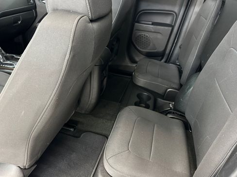 Used 2017 GMC Canyon SLE w/ SLE Convenience Package RWD image 23