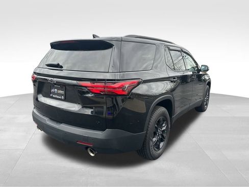 Used 2022 Chevrolet Traverse LT w/ Midnight/Sport Edition image 7
