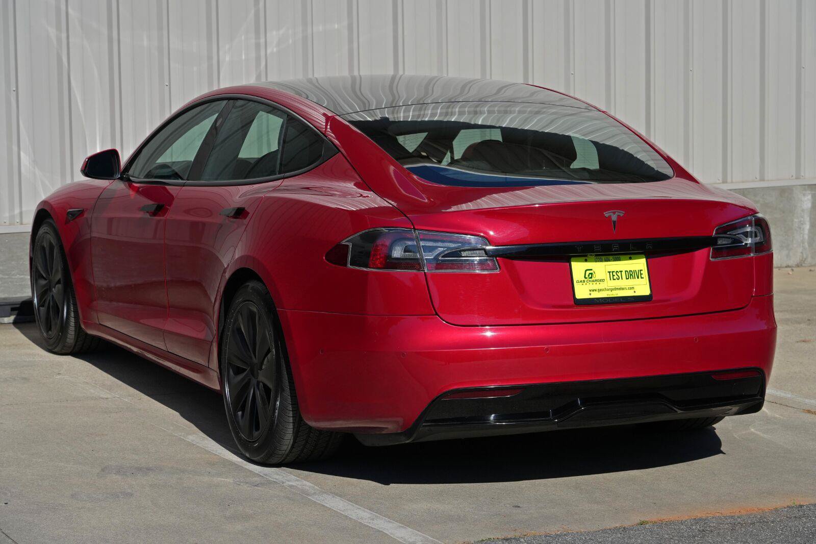 Used 2022 Tesla Model S AWD/4WD image 55
