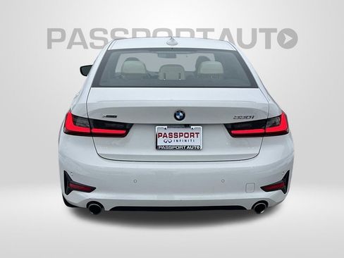 Used 2022 BMW 330i xDrive Sedan w/ Premium Package image 3
