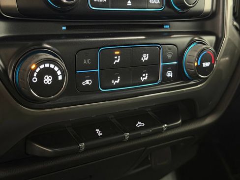 Used 2019 Chevrolet Silverado 1500 LT AWD/4WD image 28
