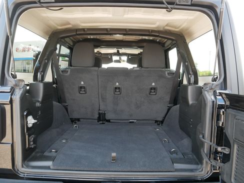 Used 2021 Jeep Wrangler Unlimited Sport AWD/4WD image 18