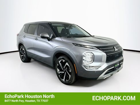 Used 2024 Mitsubishi Outlander SE FWD image 1