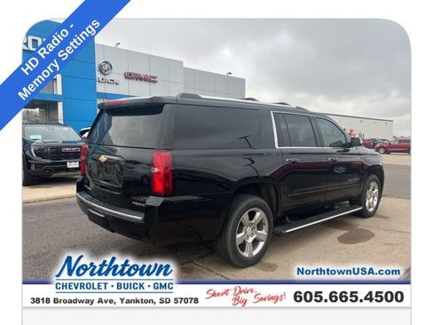 Used 2019 Chevrolet Suburban Premier AWD/4WD image 9