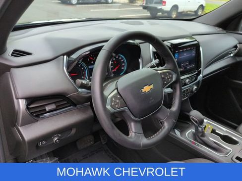 Used 2023 Chevrolet Traverse LT w/ Rear Camera Mirror Package AWD/4WD image 10