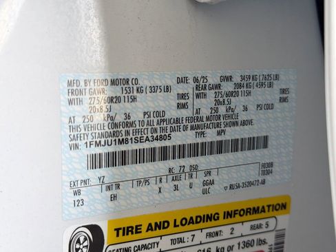 Used 2025 Ford Expedition Platinum image 42