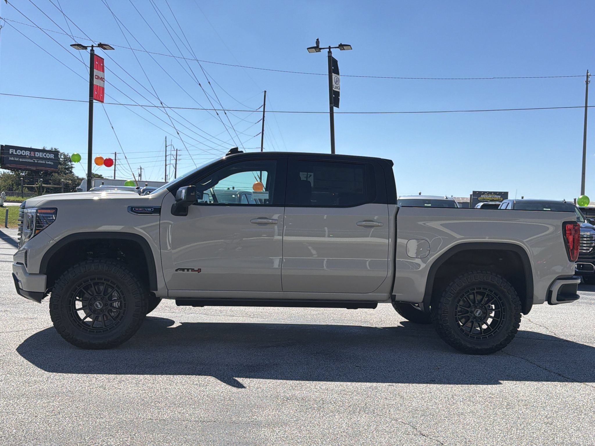 New 2026 GMC Sierra 1500 AT4 w/ Technology Package AWD/4WD image 19