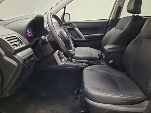 Used 2016 Subaru Forester 2.5i Touring AWD/4WD image 17