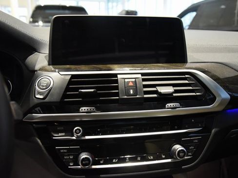 Used 2019 BMW X4 M40i image 16