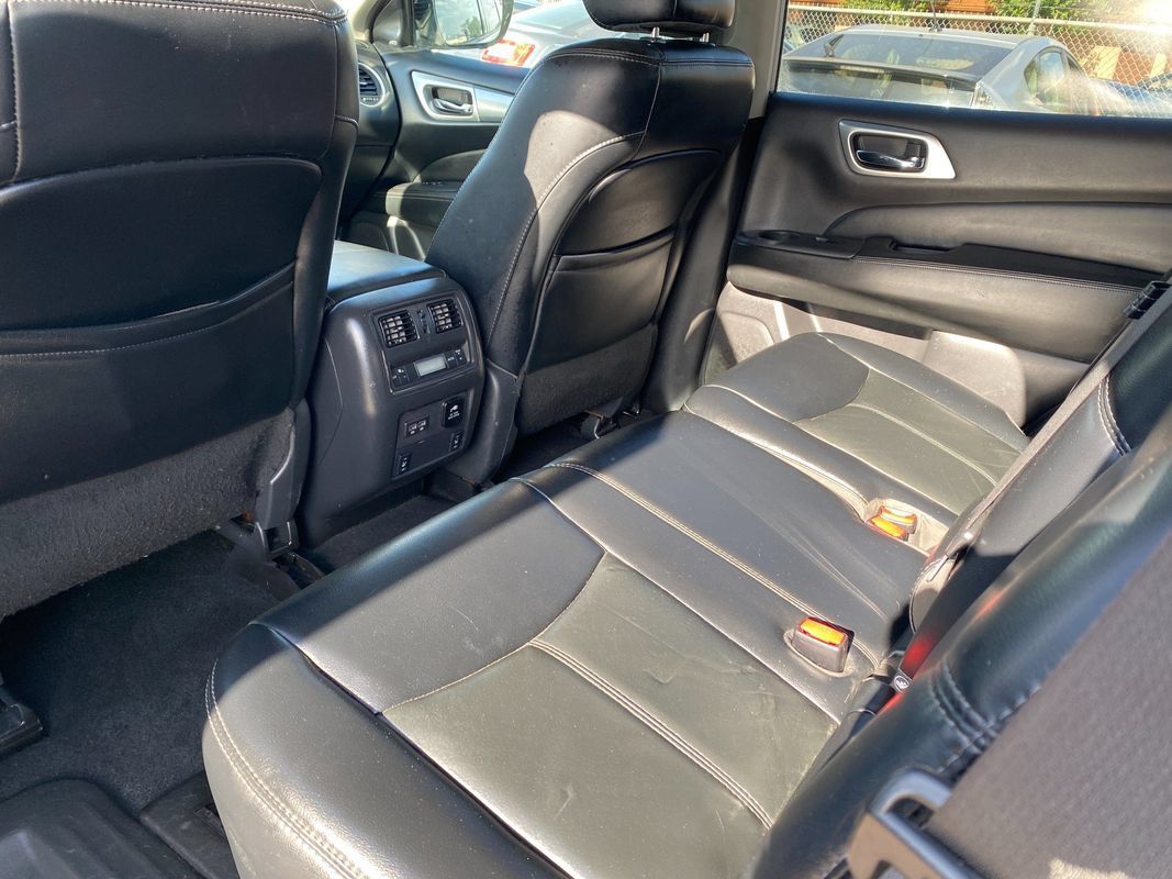Used 2017 Nissan Pathfinder SL w/ SL Premium Package AWD/4WD image 13