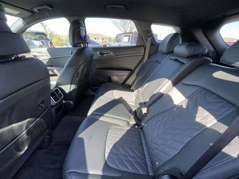 Used 2025 Kia Sportage X-Line image 23