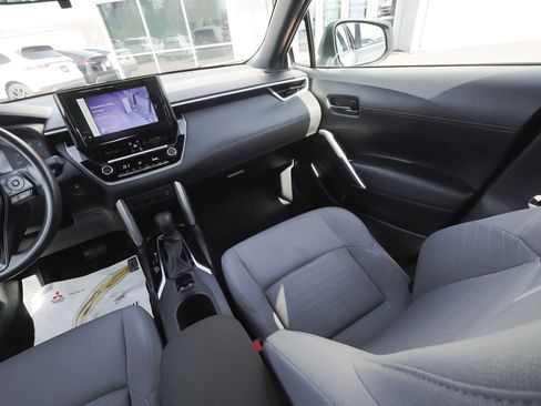 Used 2024 Toyota Corolla Cross AWD Hybrid image 45