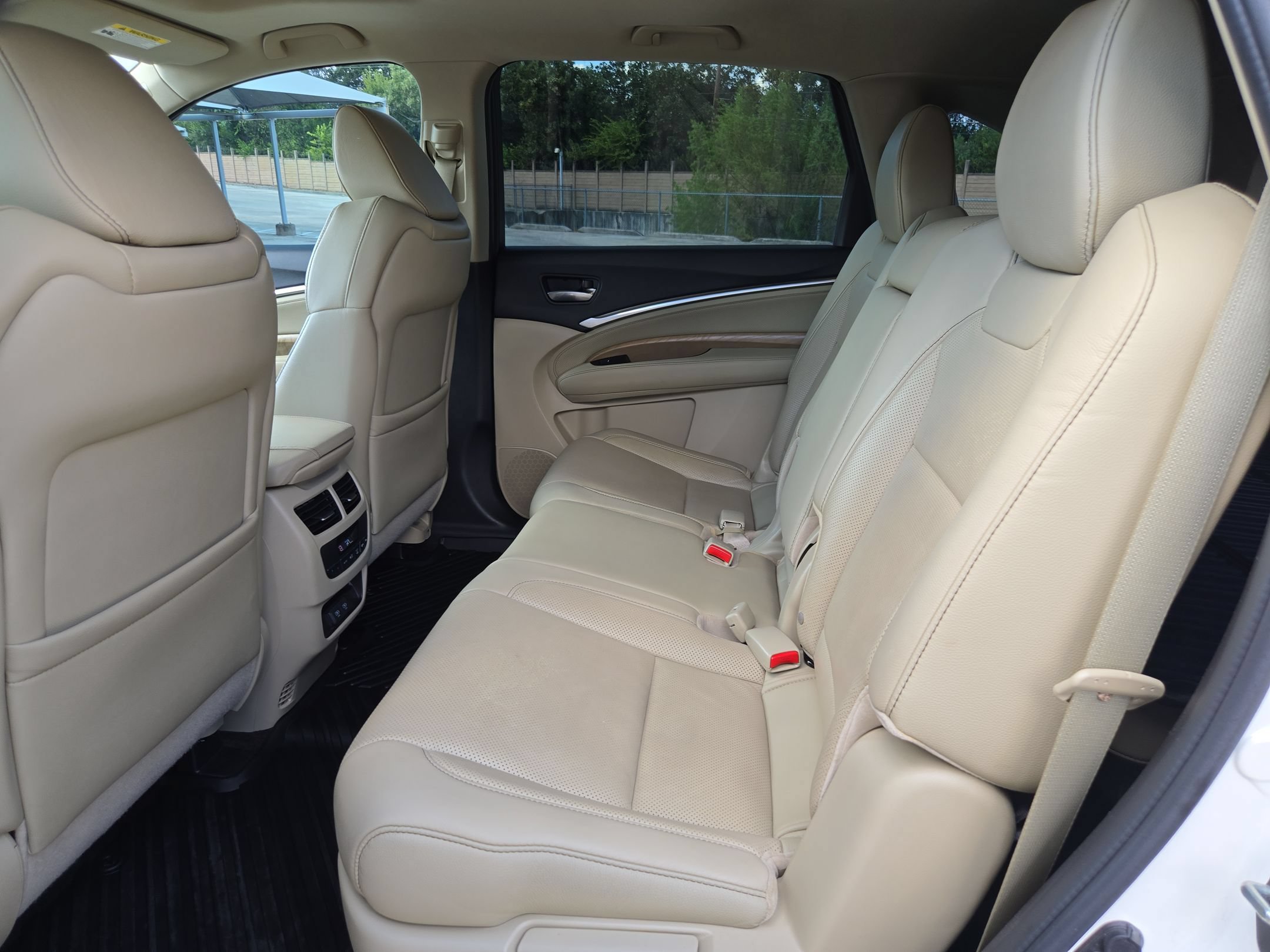 Used 2019 Acura MDX w/ Technology Package FWD image 14