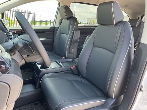New 2026 Honda Odyssey Elite image 14