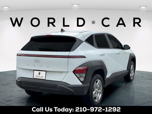 Used 2024 Hyundai Kona SE AWD/4WD image 7