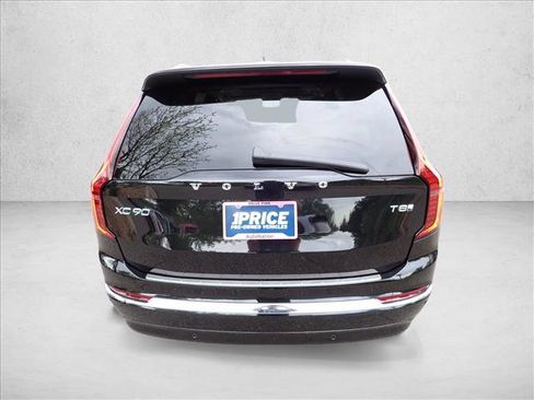 Used 2025 Volvo XC90 T8 Plus w/ Protection Package Premier AWD/4WD image 3