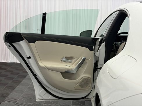 Used 2024 Mercedes-Benz CLA 250 4MATIC image 13