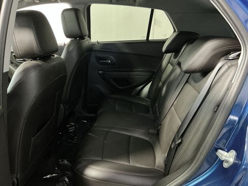 Used 2020 Chevrolet Trax Premier AWD/4WD image 25