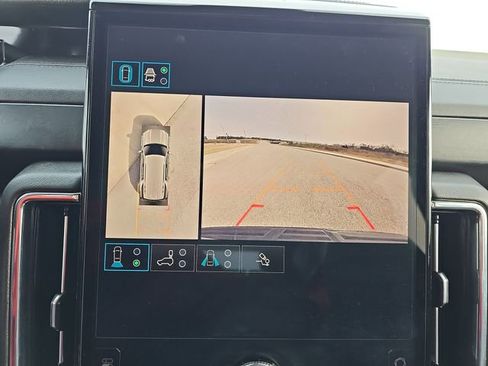 Used 2025 GMC Yukon Denali image 15