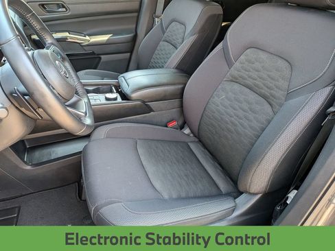 Certified 2025 Nissan Pathfinder SV AWD/4WD image 16