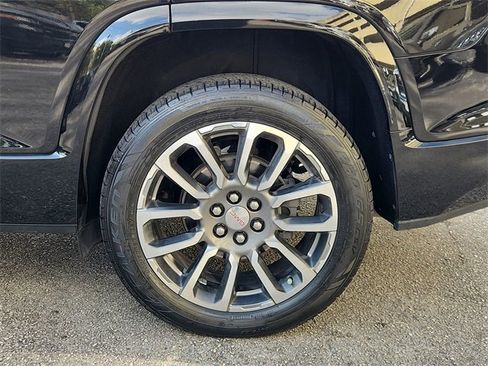 Used 2021 GMC Acadia Denali w/ Denali Technology Package image 33