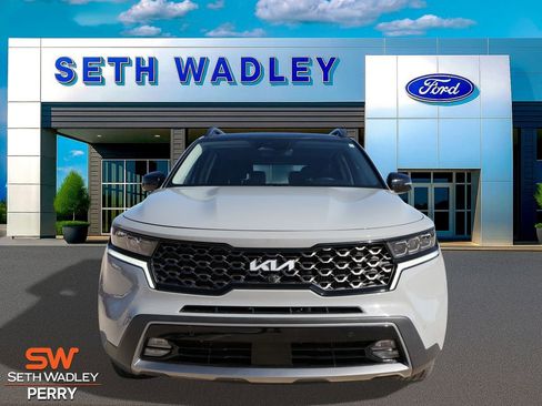 Used 2023 Kia Sorento SX Prestige image 4