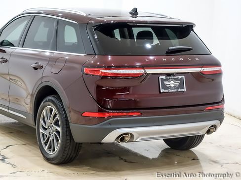 Used 2021 Lincoln Corsair AWD w/ Equipment Group 101A image 9