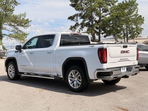 Used 2021 GMC Sierra 1500 SLT AWD/4WD image 10